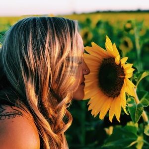 Meet your Posher, Chloe